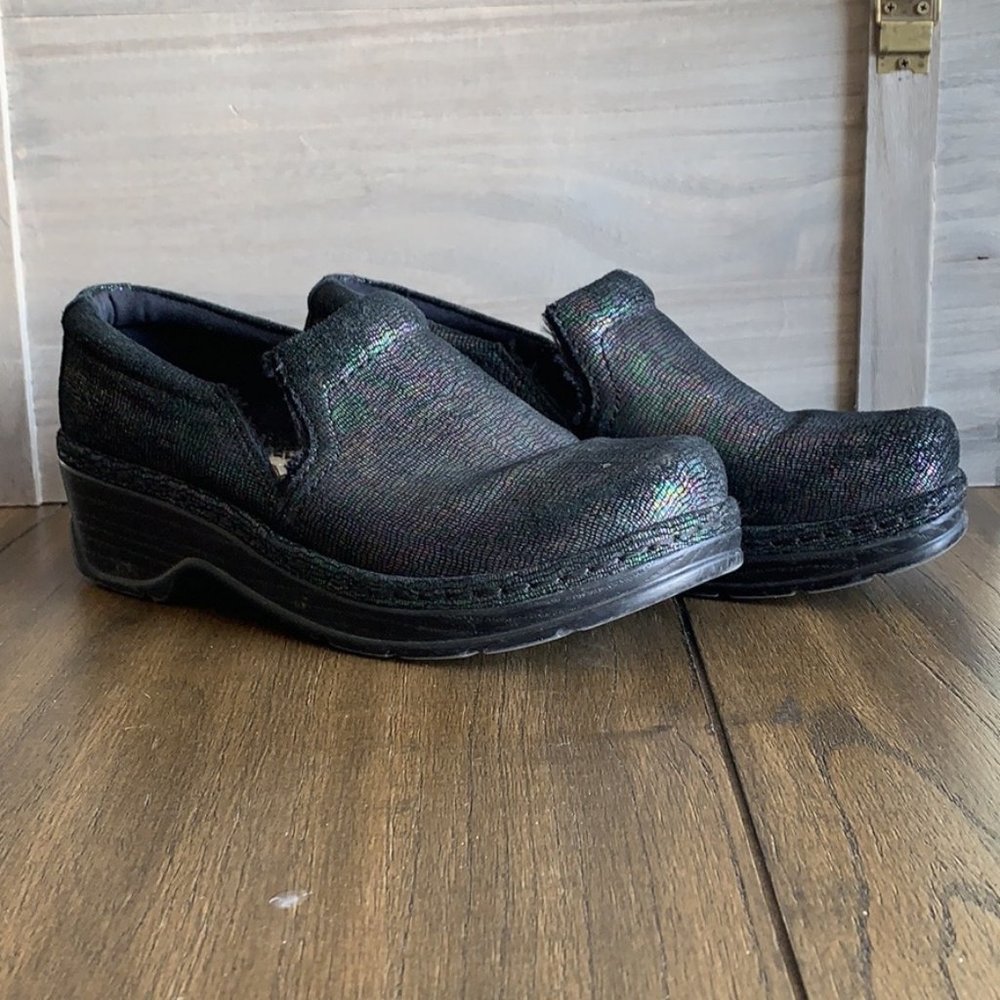 Klogs Slip Resistant Metallic Nursing Clogs - 7.5M